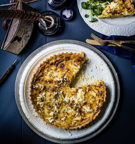 Curried smoked haddock tart recipe | Sainsbury`s Magazine Gruyere Quiche, Best Quiche Recipes, Leek Quiche, Smoked Haddock, Savory Tarts, Holiday Brunch, Savory Tart, Savory Pies, Brunch Dishes