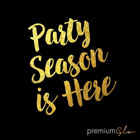 Tis' the season to PARTY! Book your Christmas party spray tan online today www.premiumglo.co.nz #spraytan #auckland Spray Tan Marketing, Tanning Quotes, How To Tan, Spray Tan Business, Best Tanning Lotion, Salon Quotes, Season Quotes, Beach Tan, Airbrush Tanning