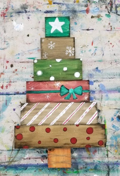 Palette Christmas Tree Diy, Pallet Wood Christmas Trees Diy, Painted Wood Trees Christmas Decorations, How To Decorate A Wooden Pallet Christmas Tree, Wooden Christmas Trees Painted, Wood Christmas Tree Paint Ideas, Wood Plank Christmas Tree, Wooden Slat Christmas Trees, Painted Trees On Wood