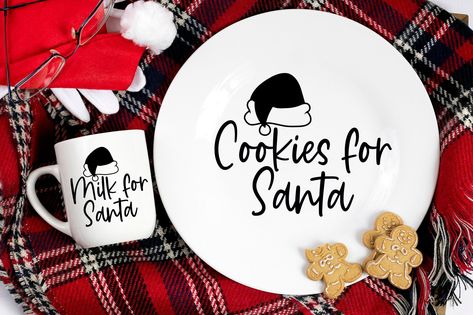 Santa Plates With Vinyl, Milk For Santa Svg, Cookies For Santa Svg, Milk And Cookies For Santa, Milk For Santa, Craft Room Signs, Etching Ideas, Crafts Cricut, Cookies For Santa Plate