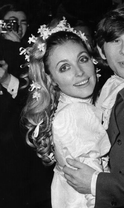 super sad, but i loved sharon tate's hair on her wedding day Wedding Dress Gallery, Roman Polanski, Dress Gallery, Sharon Tate, Hollywood Legends, Quentin Tarantino, Margot Robbie, Brad Pitt, Mode Inspiration