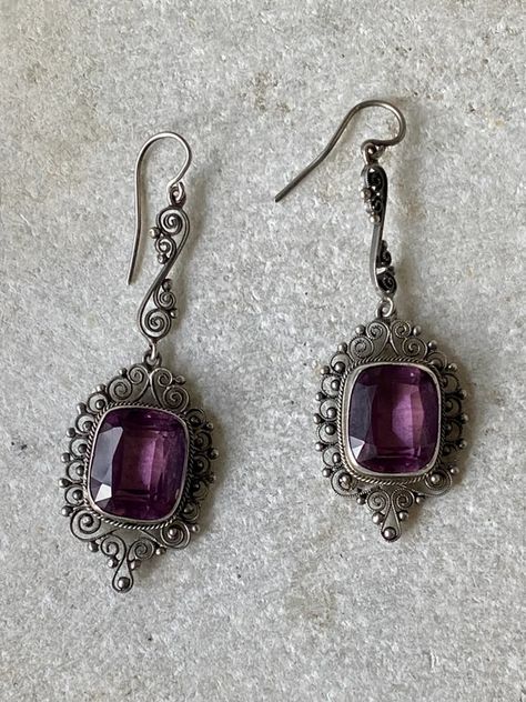 vintage art nouveau amethyst - Gem Nouveau Jewelry, Usa Jewelry, Antique Necklace, Funky Jewelry, Dessin Adorable, Jewelry Lookbook, Handcrafted Necklace, Antique Earrings, Fantasy Jewelry