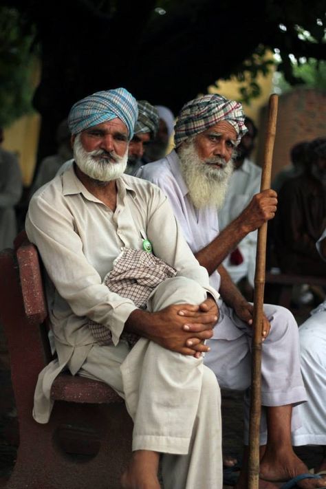 Portrait of Punjab. Man Face Anatomy, Punjab Culture, Beautiful Places In India, Old Man Face, I Love India, Figure Sketches, Floral Henna Designs, Human Figure Sketches, Life Drawing Reference