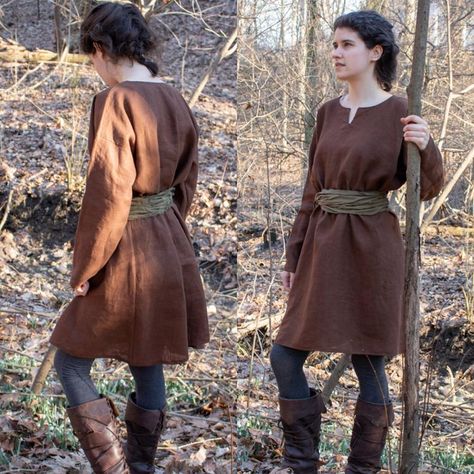 Women's Medieval Tunic Dress, Long Sleeve /P/ LB - Etsy Medieval Peasant, Medieval Tunic, Tunics For Women, Medieval Garb, Medieval Clothes, Medieval Woman, Viking Clothing, Medieval Costume, Medieval Clothing