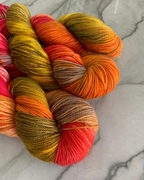 I thought my fall colorways were finished but I HAD to dye one more that captured the colors changing in the leaves. Our house backs up to a park and I just love seeing the color changes during this time of year. That means these hot long days are pretty much over, and the crisp fall days are starting. Yay!! I’ll be loading this new colorway onto the site today ☺️ Colorway: Vermont #fall #fallleaves #yarn #yarnlove #yarnaddict #yarnporn #yarnaddiction #knit #crochet #knitlove #crochetlove... Multi Color Yarn, Multicolor Acrylic Yarn Scarves For Fall, Hand-knitted Yarn Scarves For Fall, Yellow Yarn Aesthetic, Multicolor Yarn, Yarn Inspiration, Indie Dyed Yarn, Autumn Leaves, Color Change