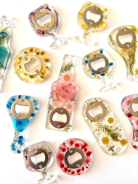 Resin Bottle Opener, Diy Resin Gifts, Resin Bottle, Flower Resin Jewelry, Lubbock Tx, Candle Business, Bottle Openers, Resin Diy, Pressed Flowers