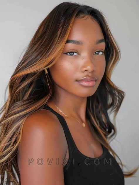 32 Vibrant Hair Color Ideas for Dark Skin to Refresh Your Look with Blonde Tones and Light Shades Hair Highlights For Dark Skin Tone, Honey Blonde Hair On Brown Skin, Carmel Ombre Hair, Blonde For Dark Skin, Hair Color For Dark Skin Tone, Brown Hair Dark Skin, Vibrant Hair Color Ideas, Balayage Hair Morenas, Black Women Hair Color