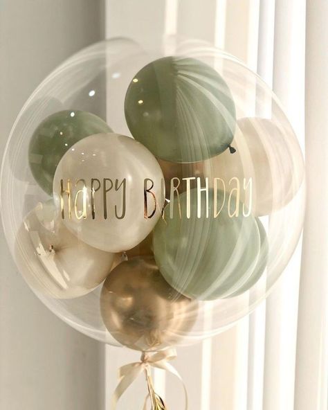 Minimal Birthday Party Ideas, Aesthetic Ballon Decoration, Pastel Green Birthday Decorations, Birthday Balloon Decorations Simple, Ballon Decorations Simple, Simple Birthday Balloon Decorations, Birthday Ballons Decoration Ideas Simple, Party Colour Themes, Green Birthday Aesthetic