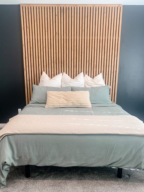 Wood Wall Headboard, Wall Headboard Ideas, Shiplap Headboard, Wall Bedroom Diy, Black Accent Wall, Diy Wood Headboard, Bedroom Built In Wardrobe, Black Headboard, Slatted Headboard