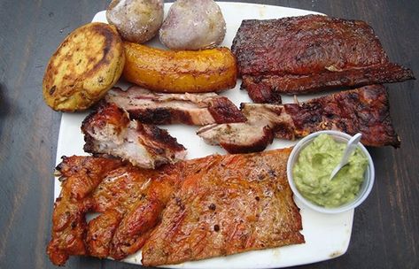 Colombian Cuisine, Red Meat Recipes, Colombian Food, Things To Eat, Cooking Together, Best Dishes, Pork Ribs, Red Meat, Bbq Recipes