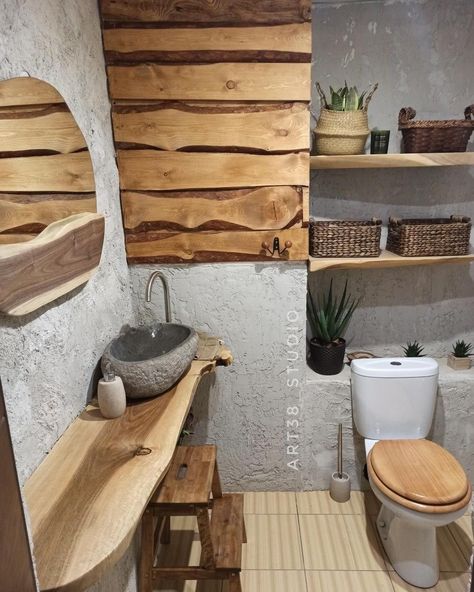 Cement And Wood Bathroom Ideas, Wood Toilet Design, Rustic Bathroom Designs Small Spaces, Rustic Toilet Design, Wooden Bathroom Ideas, Tiny House Cabin Interior, Rustic Toilet, Bathroom Wallpaper Ideas, Rustic Toilets