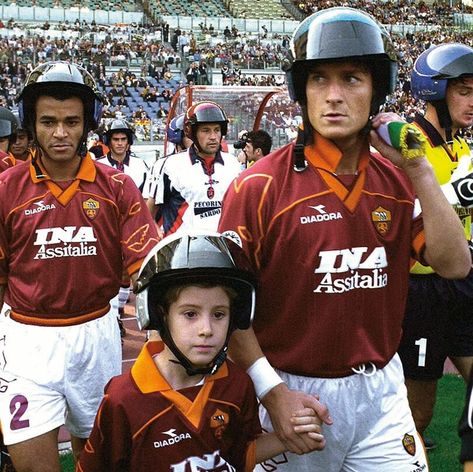 Serie A in the '90s: when Baggio, Batistuta and Italian football ruled the world | FourFourTwo Vintage Football Pictures, Football Player Messi, Totti Roma, Football Italy, Football Rules, Football Troll, Italian Football, Soccer Photography, Legends Football