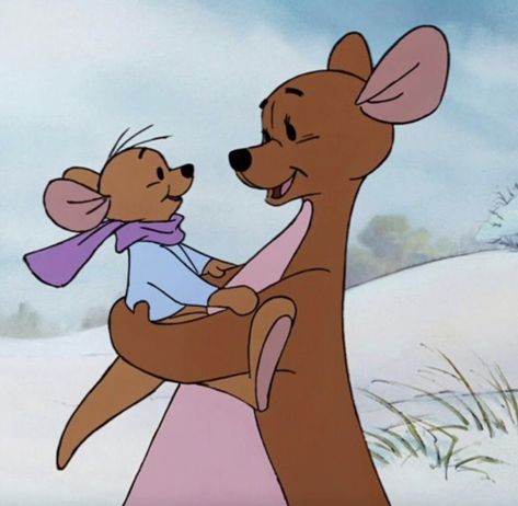 Roo Winnie The Pooh, Kanga And Roo, Winnie The Pooh Characters, Tigger Movie, Pooh Characters, Tigger Winnie The Pooh, Friends Winter, Cute Winnie The Pooh, Teddy Bear Pictures