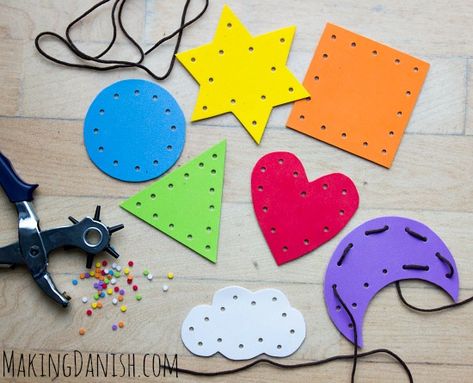 Lacing Crafts For Preschool, Glue Crafts For Toddlers, Lacing Activities For Kids, Diy Lacing Cards, Oppgaver For Barn, Preschool Fine Motor Skills, Kids Activities At Home, Lacing Cards, Preschool Fine Motor