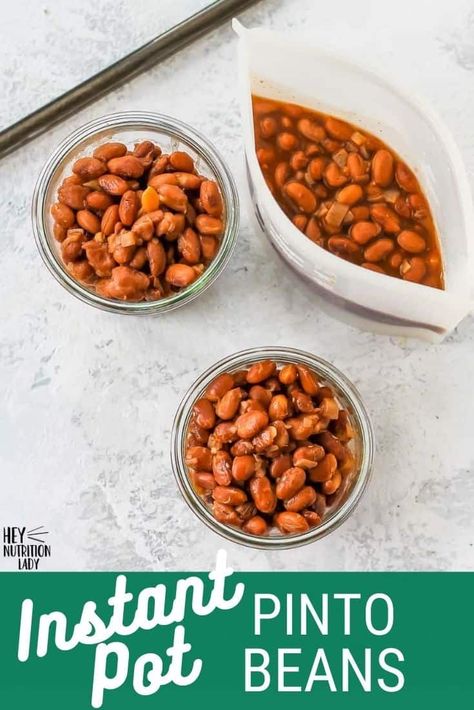 Easy NO SOAK Instant Pot Pinto Beans in less than an hour! Save time and money by making your own pressure cooker pinto beans at home, with better flavour and less salt than canned. Pressure Cooker Pinto Beans, Instant Pot Pinto Beans, Mexican Pinto Beans, Best Pressure Cooker Recipes, Pinto Bean Recipes, Slow Cooker Black Beans, Best Pressure Cooker, Vegetarian Instant Pot, Cooking Dried Beans