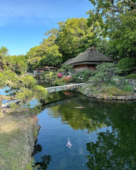 Okayama day trip #okayama #japan #japantravel #japanesecastle Okutama Japan, Okayama Japan, Naoshima Island Japan, Wakayama Japan, Takayama Japan, Lake Yamanaka Japan, Japanese Castle, Okayama, Japan Travel