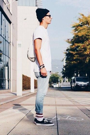 ** Streetwear ** posted daily Monsoon Fashion, Mens Fashion Smart, Moda Paris, Men Street, Skater Style, Outfit Casual, Mens Street Style, Urban Fashion, Teen Fashion