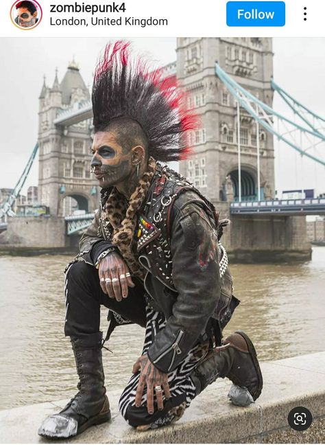 Crust Punk Fashion, Punk People, Punk Zombie, Septum Piercing Men, Piercing Men, Queer Punk, Chica Punk, British Punk, 70s Punk