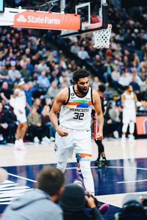 The Winning Smile: The Story Behind Karl-Anthony Towns' Teeth Karl Anthony Towns And Jordyn Woods, Karl Towns, Everyone Dies Famous In A Small Town, Karl Anthony Towns, Jordyn Woods, Nba Stars, National Basketball Association, Nba Players, Teeth Whitening