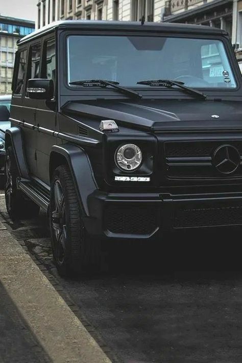 G Wagon Matte Black, G Wagon Interior, Black G Wagon, Mercedes Auto, Mercedes Suv, Camaro Car, Dream Cars Mercedes, Mercedes G Wagon, Top Luxury Cars