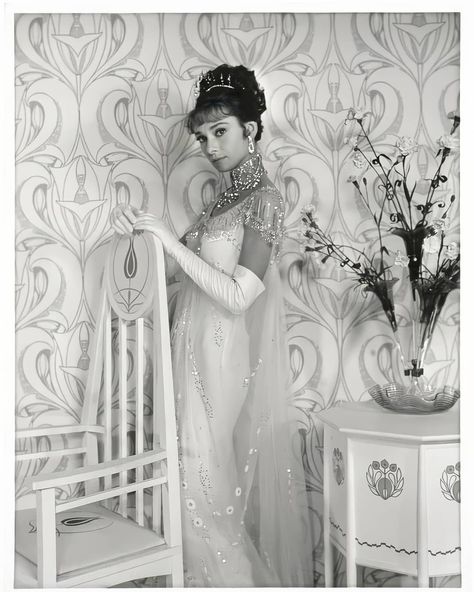 Old Hollywood Actresses, Photographic Film, Eliza Doolittle, Audrey Hepburn Style, Classic Portraits, Cecil Beaton, My Fair Lady, Gelatin Silver Print, Fair Lady