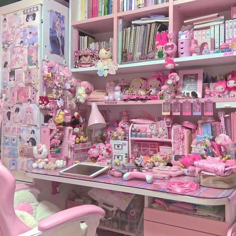 Kawaii Room Ideas, Kawaii Bedroom, Hello Kitty Rooms, Otaku Room, Kawaii Room Decor, Cute Bedroom Ideas, Kawaii Sanrio, Cute Bedroom Decor, Cute Room Ideas