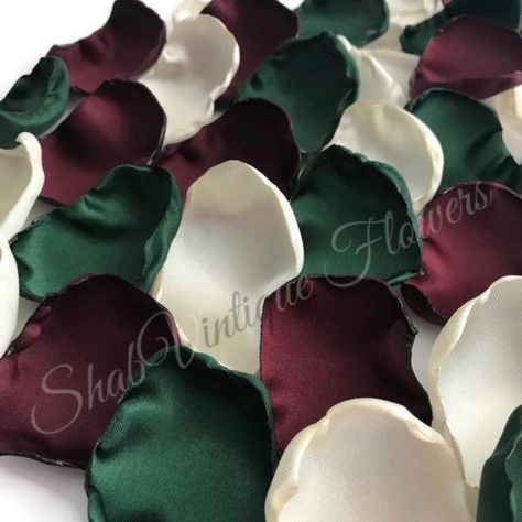 Rose Petals Table Decor, Green And Burgundy Wedding, Emerald And Gold Wedding, Emerald Wedding Colors, Aisle Decor Wedding, Cake Table Decor, Flower Girl Petals, Bridal Honeymoon, Wedding Aisle Decor