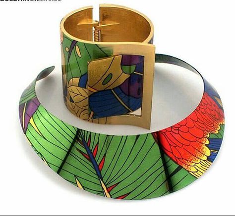 Check out this item in my Etsy shop https://www.etsy.com/uk/listing/565083633/ankara-print-design-opened-big-cuff Hawaii Jewelry, Beautiful Chokers, Hawaiian Jewelry, Chic Bracelet, Cuff Bangle Bracelet, Classic Paintings, Bangle Set, Bangles Jewelry, Metal Necklaces