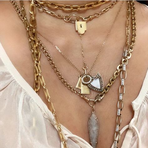 Gem Gossip, John Hardy Jewelry, Monochromatic Fashion, Ju Ju, Vintage Chain, Steampunk Accessories, Neck Accessories, Golden Necklace, Bead Necklaces