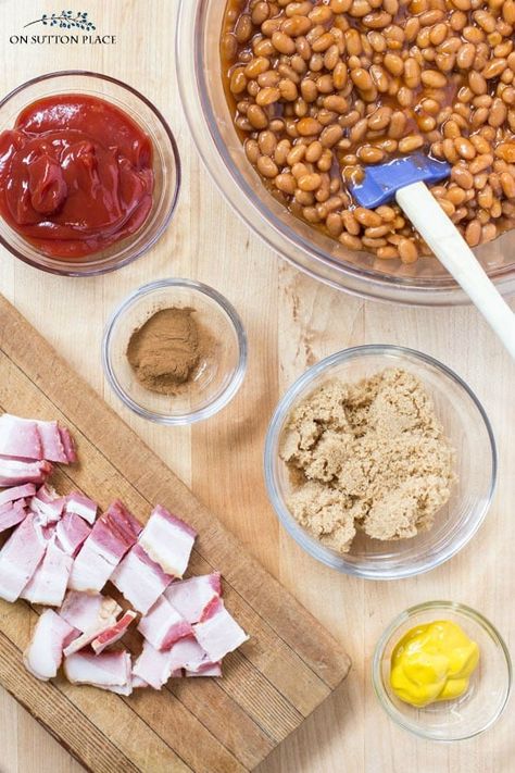 Baked Beans Recipe Easy Quick, Baked Beans Recipe Easy, Baked Beans Salad, Beans Recipe Crockpot, Canned Baked Beans, Easy Baked Beans, Bbq Baked Beans, Barbecue Side Dishes, Baked Beans Recipe