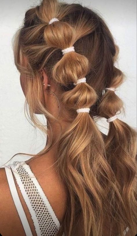 French Bubble Braid, Kids Pool Party, Preppy Hairstyles, Bubble Braid, Hairstyle Examples, Pool Hairstyle Ideas, Cheer Hair, Game Day Hair, Hair Stylies