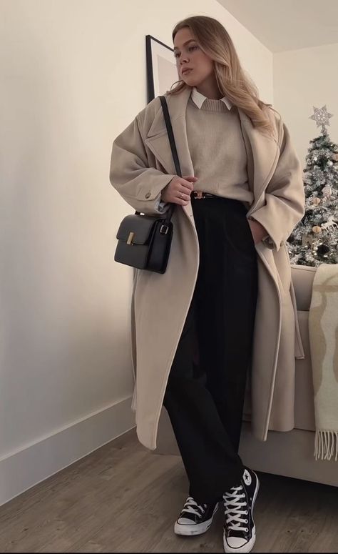 Classy Minimalist Outfits Aesthetic, Coat Beige Outfit, Stylish Outfits Casual, Fashion Outfits Casual, Winter Fashion Outfits Casual, Beige Coat, Hijabi Outfits Casual, Everyday Fashion Outfits, Elegante Casual