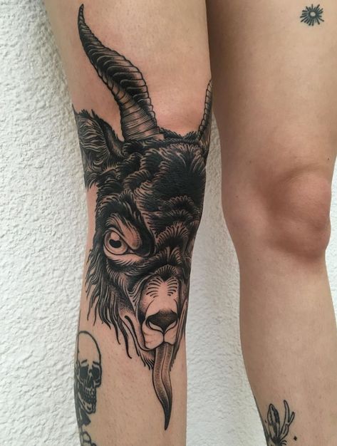 Goth Shin Tattoo, Knees Tattoo Ideas, Shin Tattoo, Goth Tattoo, Throat Tattoo, Knee Tattoo, Body Mods, Traditional Tattoo, Blackwork