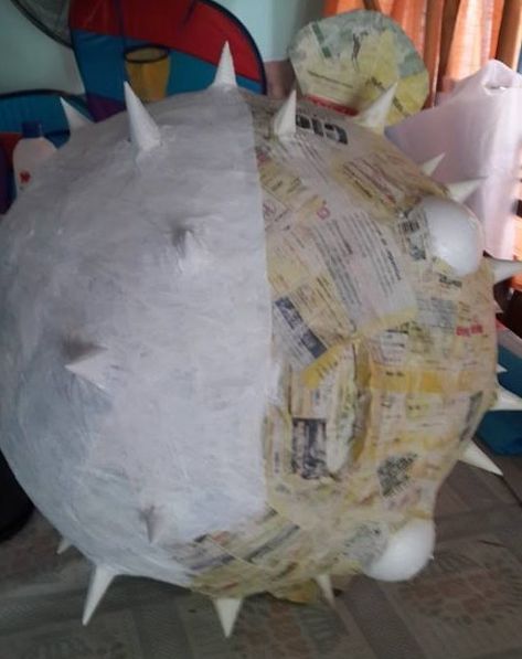 Paper Mache Puffer Fish, Puffer Fish Art, Paper Mache Pinata, Paper Mache Recipe, Under The Sea Crafts, Paper Mache Clay, Sea Crafts, Paper Mache Art, Paper Mache Crafts