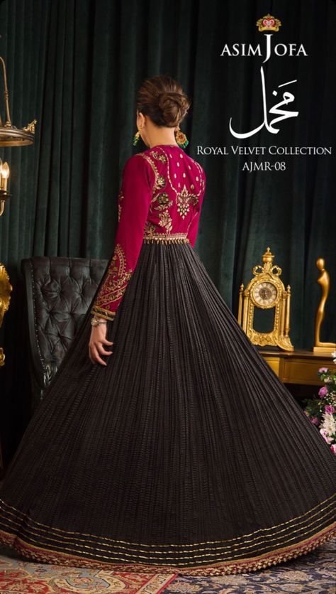 Pakistani Bridal Dresses Online, Velvet Waistcoat, Magenta Velvet, Deep Magenta, Asim Jofa, Velvet Dress Designs, Pakistani Fancy Dresses, Beautiful Pakistani Dresses, Bridal Dress Fashion