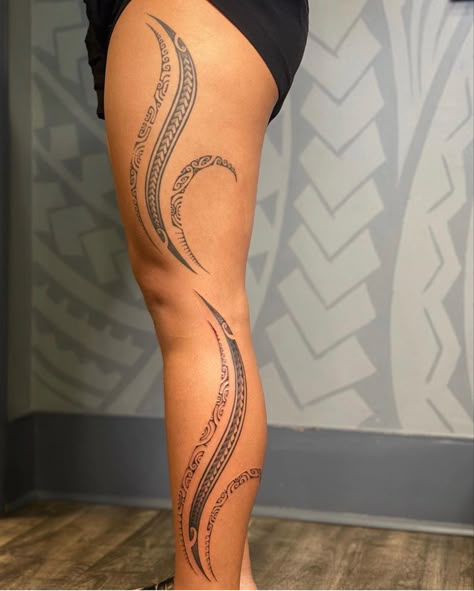 Kakau Tattoos, Side Leg Tattoo, Maori Tattoo Frau, Polynesian Leg Tattoo, Tattoo Perna, Polynesian Tattoos Women, Mastectomy Tattoo, Ankle Tattoos For Women, Ancient Tattoo