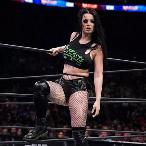 Paige Wrestler, Alison Pretty Little Liars, Paige Knight, Kristen Kreuk, Saraya Jade Bevis, Paige Wwe, Wwe Female Wrestlers, Wrestling Divas, Wwe Womens