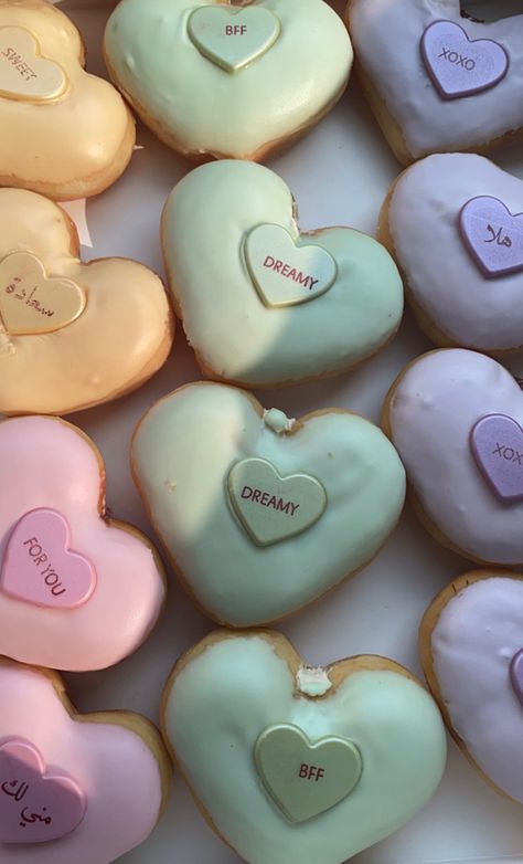 Heart Shaped Donuts Aesthetic, Heart Donuts Aesthetic, Heart Shaped Doughnut, Valentines Donut, Heart Shaped Things, Donut Business, Valentines Picnic, Valentine Board, Valentines Dessert