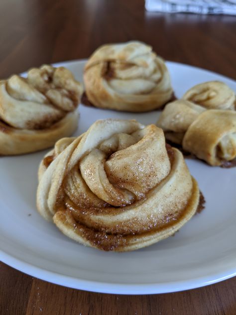 Kanelbullar (Swedish Cinnamon Rolls) Recipe Swedish Cinnamon Rolls Recipe, Swedish Cinnamon Rolls, Cinnamon Roll Bread, Bread Rolls Recipe, Braided Bread, Dough Ingredients, Bread Roll, Swedish Recipes, Cinnamon Bread