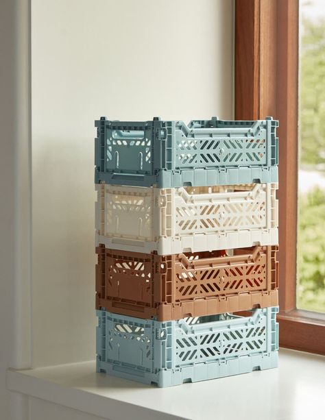 Design Online Shop, Plastic Crates, Hay Design, Arctic Blue, Sopot, Crate Storage, Smart Storage, Plastic Animals, Design Within Reach