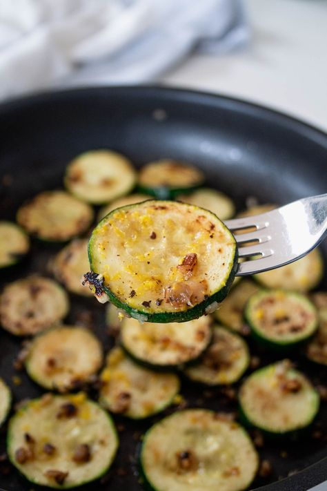 Zesty Pan Fried Courgettes Fried Courgette, Pan Fried Zucchini Rounds, Roasted Green Vegetables, Pan Fried Zucchini, Frying Pan Recipes, Zucchini Rounds, Green Pesto, Zucchini Fries, Super Greens