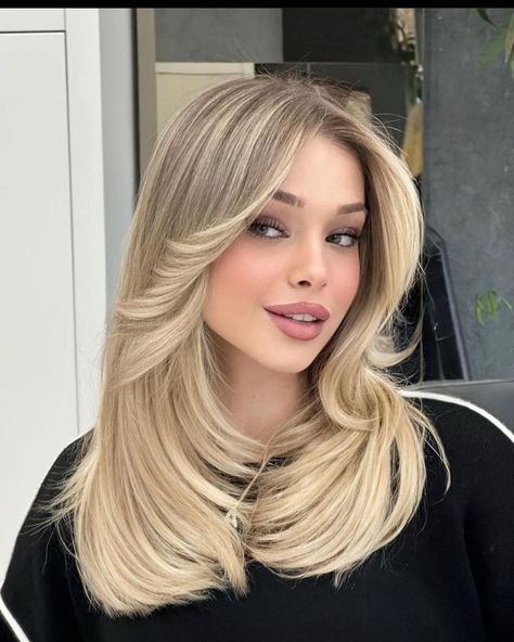 Unicorn Hair Dye, Blonde Ombre Balayage, Hair Shades, Blonde Ombre, Hair Inspo Color, Curtain Bangs, Hair Transformation, Layered Hair, Blonde Hair Color