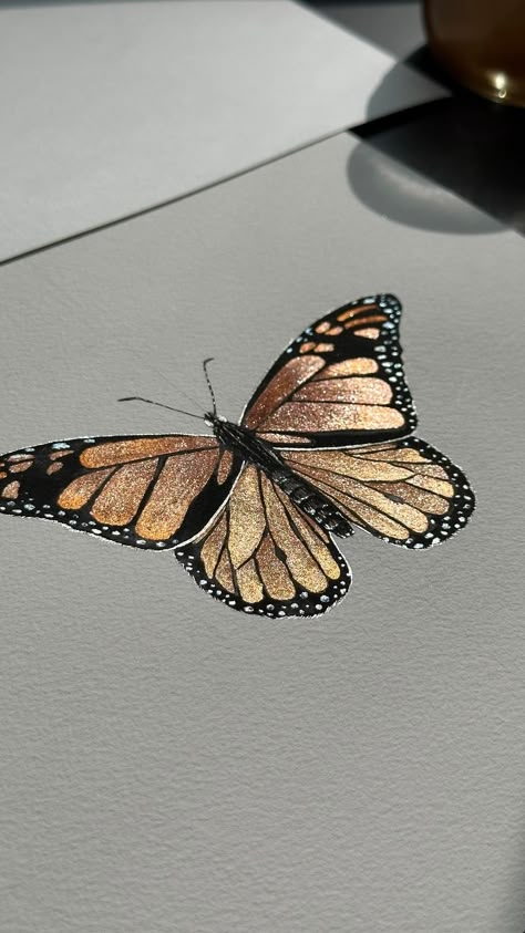 Metallic Painting Art, Acrylic Metallic Painting, Metallic Paint Art Ideas, Metallic Watercolor Art, Metallic Watercolor Painting Ideas, Watercolor Paintings Ideas, Metallic Watercolor Painting, Butterfly Drawing Outline, Monarch Butterflies Art