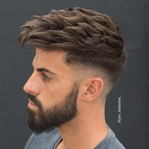 Haircut by @javi_thebarber_ ✂️✂️✂️✂️ Greaser Hairstyle, Parted Hairstyles, Men Mullet, Bart Styles, Combover Hairstyles, 2016 Hairstyles, Hairstyle Mens, Greaser Hair, Hairstyles Undercut