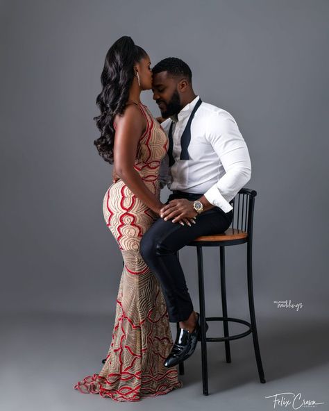 African Couple Photoshoot Ideas, Per Wedding Shoot Dress, Couple Photoshoot Poses Short Guy, Ace Hood And Wife, Poses For Black Women, Pre Wedding Shoot Ideas Outfit, Prewedding Outfit Ideas, Wedding Shoot Poses, Pre Wedding Photoshoot Ideas