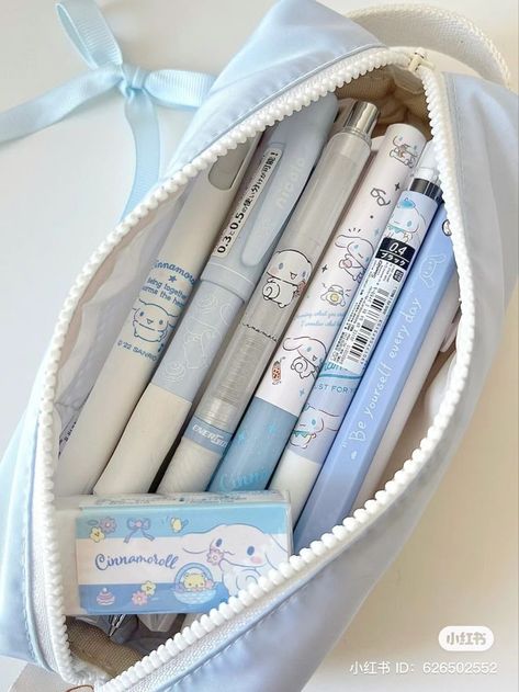 #fyp #blue #aesthetic Mochila Aesthetic, Cinnamoroll Things, Blue Stationary, Blue Wonyoungism, Blue Study, Back To School Stationary, Blue Keyboard, Pink Aesthetic Soft, Romantic School