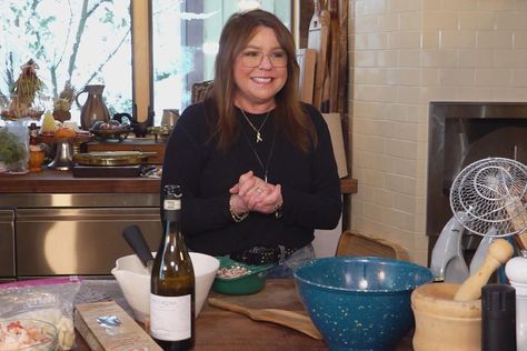 Rachael Ray Bids Farewell to Her Show with Tears, Pasta and a Send-Off from Oprah Winfrey Rachael Ray Recipes, Oprah Winfrey Show, Hard To Say Goodbye, Jenny Mccarthy, Rachel Ray, Donnie Wahlberg, The Rachel, Julie Andrews, When I See You