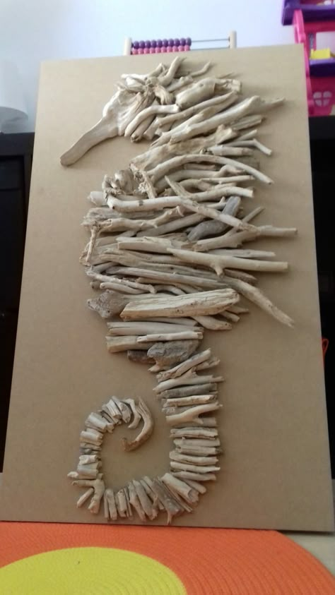 Driftwood Mermaid Diy, Driftwood Dolphin, Wood Stick Decor, Driftwood Seahorse, Hamptons Style Decor, Seahorse Decor, Sand Dollar Art, Driftwood Art Sculpture, Beachy Art