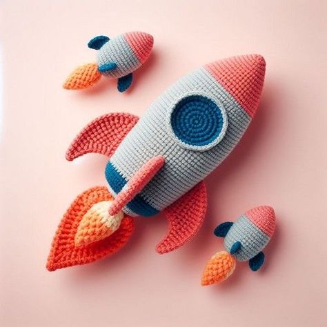 Crochet Rocket Space Ship Amigurumi Pattern Crochet Space Mobile, Rocket Crochet Pattern Free, Crochet Rocket Ship Pattern Free, Outer Space Crochet, Crochet Rocket Ship, Crochet Spaceship, Space Crochet Pattern, Crochet Rocket, Space Crochet