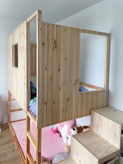 3 DIY Treehouse Beds to build for your kids' room 4 Diy Treehouse Bed, Kura Bed Hack Storage, Arlo Bed, Tinker Space, Loft Bed Diy, Fort Bed, Treehouse Loft Bed, Diy House Bed, Diy Treehouse